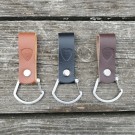 Helle Belteklipp BRUN - Rask levering med gravering thumbnail