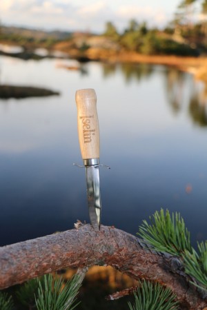 Fjelltind Speiderkniv Spiss - Rask levering med gravering