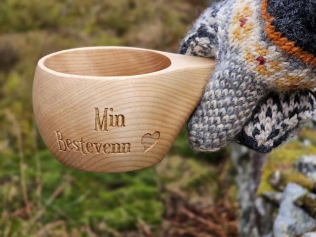 God å holde i for små hender med og uten vott.
