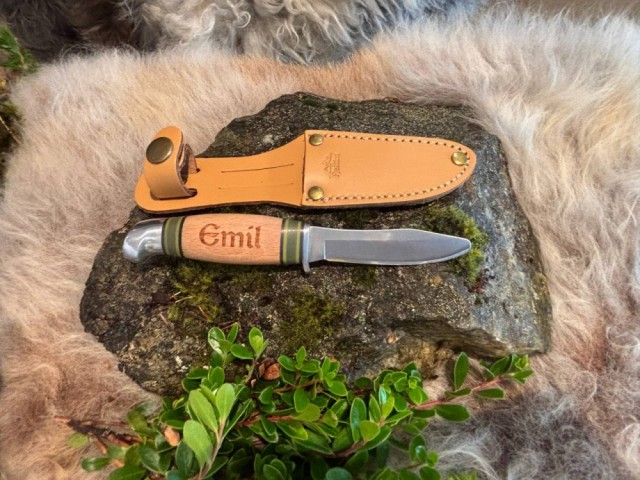Emil, 34