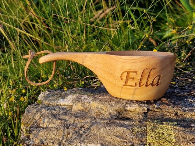 Ella, 6