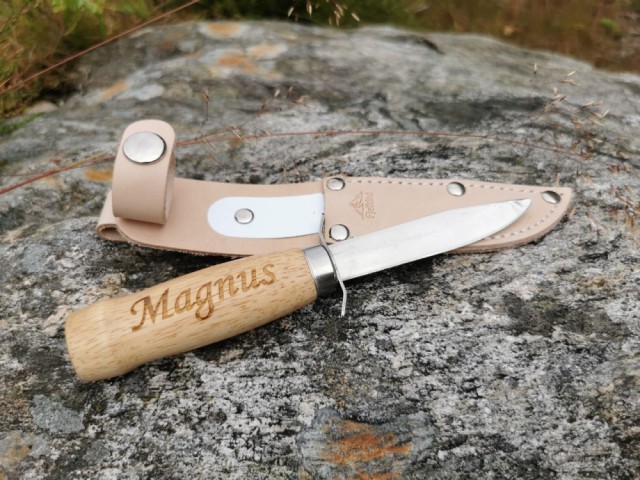 Magnus, Fjelltind speiderkniv butt