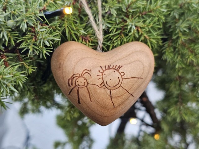 Hjerte med oppheng/snor