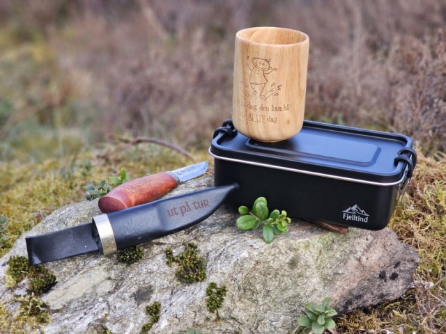 Fint med kopp og kniv til.