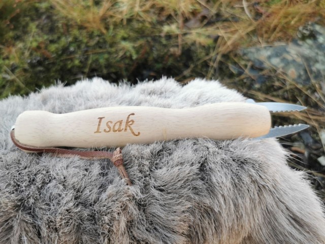 Isak, Grillspyd