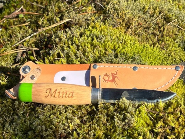 Mina, 16