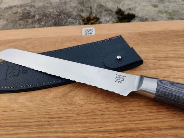 Brødkniv av høy kvalitet til bryllupsgaven.